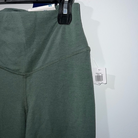 Old Navy Leggings - Picture 3 of 6